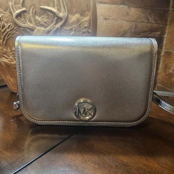 Michael Kors Silver Crossbody Bag - Picture 12 of 14